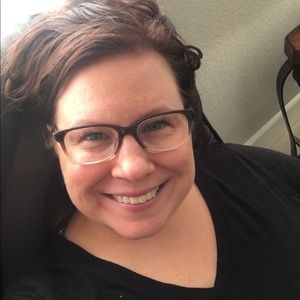 Meet your Posher, Andrea